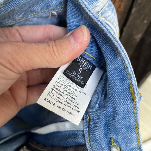 Shein Distressed High Rise Cutoff Jean Shorts Sz S - Picture 3 of 9